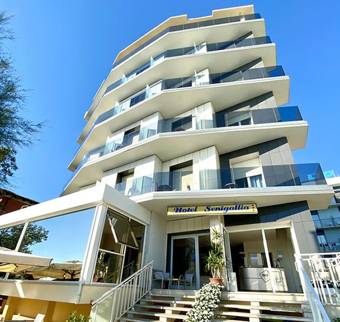 3 star Hotel Senigallia hotel located directly on the promenade